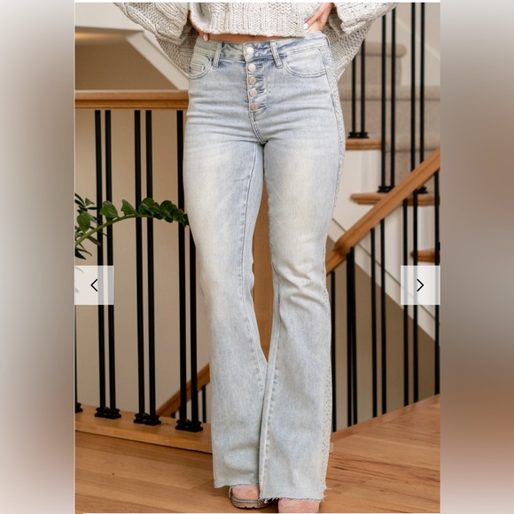 Judy Blue Rhinestone Flare ✨ Extra Stretchy - Picture 6 of 12